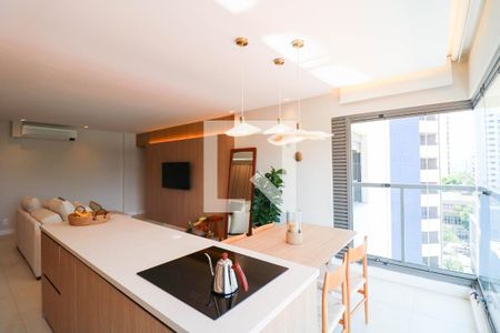 Sala / Cozinha de apartamento à venda com 2 quartos, 77m² em Campo Belo, São Paulo