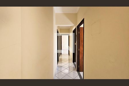 Corredor de apartamento à venda com 3 quartos, 90m² em Parque da Represa, Jundiaí