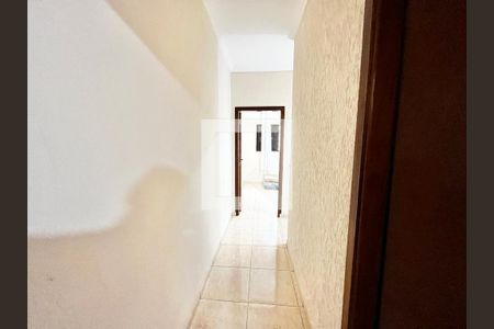 Corredor de casa para alugar com 2 quartos, 128m² em Carandiru, São Paulo