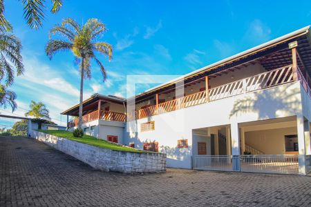 Area externa de casa para alugar com 6 quartos, 1200m² em Cond. Mosteiro, Indaiatuba