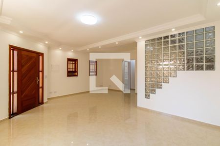 Sala de casa para alugar com 3 quartos, 211m² em Jardim Santa Mena, Guarulhos