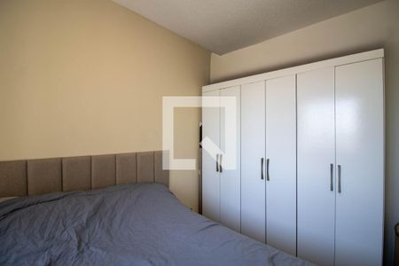 Quarto 2 de apartamento para alugar com 2 quartos, 44m² em Jardim Monte Alegre, Taboão da Serra