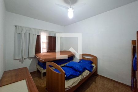 Quarto de casa para alugar com 2 quartos, 200m² em Guilhermina, Praia Grande