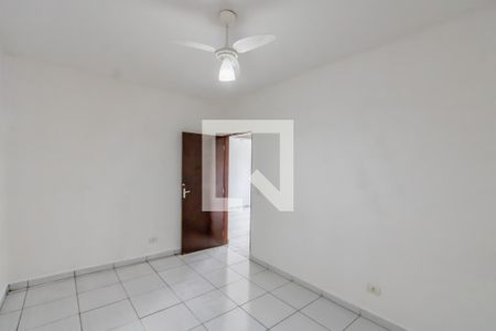Quarto 1 de casa para alugar com 2 quartos, 70m² em Vila Paranaguá, São Paulo
