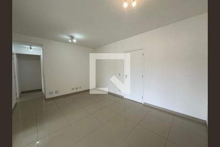 Sala de apartamento à venda com 3 quartos, 107m² em Empresarial 18 do Forte, Barueri