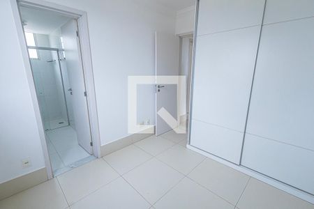 quarto 1 / semi-suite de apartamento à venda com 3 quartos, 80m² em Indaiá, Belo Horizonte