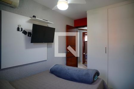 Quarto 1 de casa de condomínio à venda com 3 quartos, 80m² em Itaipu, Niterói