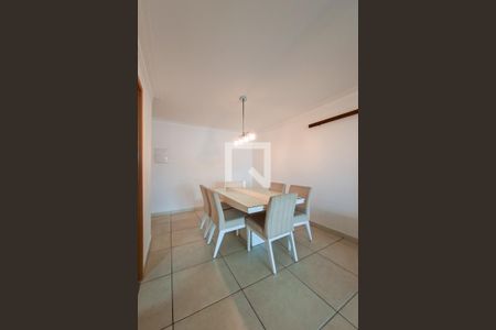 Sala de apartamento para alugar com 4 quartos, 160m² em Guilhermina, Praia Grande