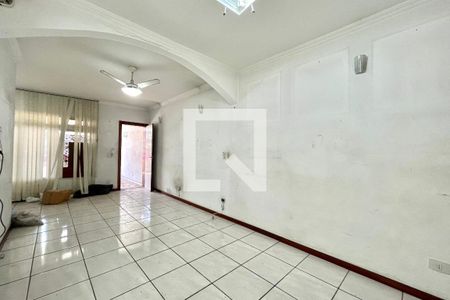 Casa à venda com 2 quartos, 105m² em Vila Alexandria, São Paulo