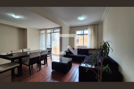 Apartamento para alugar com 3 quartos, 104m² em Sagrada Família, Belo Horizonte