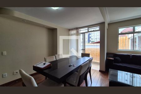 Apartamento para alugar com 3 quartos, 104m² em Sagrada Família, Belo Horizonte