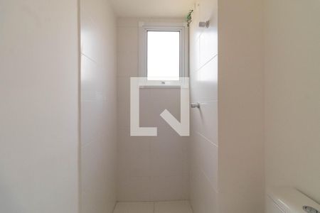 Banheiro da Suíte de apartamento para alugar com 1 quarto, 26m² em Parque Industrial Tomas Edson, São Paulo