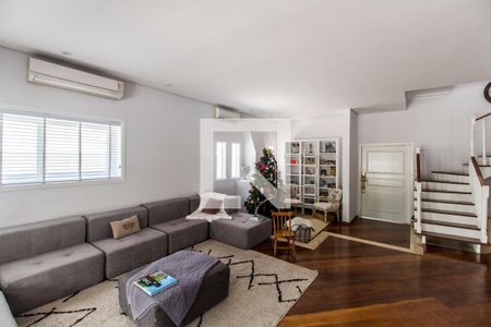 Sala de casa de condomínio para alugar com 6 quartos, 650m² em Tamboré, Santana de Parnaíba