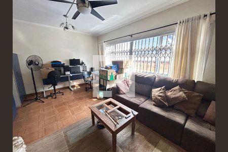 Sala de casa para alugar com 3 quartos, 222m² em Jardim Madeirense, Guarulhos