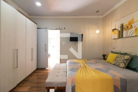 Casa à venda com 6 quartos, 300m² em Vila Buenos Aires, São Paulo