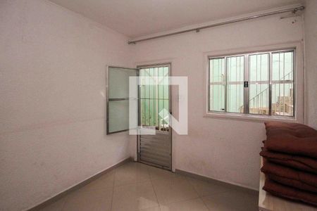 Casa para alugar com 2 quartos, 64m² em Vila Antonieta, São Paulo