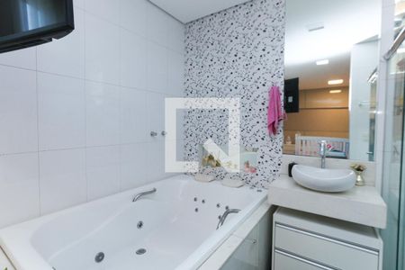 Casa à venda com 4 quartos, 320m² em Inconfidentes, Contagem