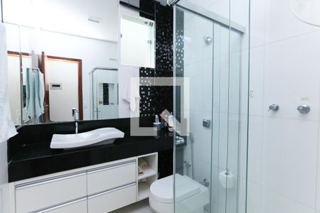 Casa à venda com 4 quartos, 320m² em Inconfidentes, Contagem