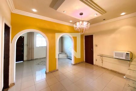 Sala de Estar de casa para alugar com 4 quartos, 400m² em Planalto, Belo Horizonte