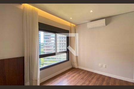 Quarto Suíte de apartamento para alugar com 3 quartos, 196m² em Chácara Santo Antônio (zona Sul), São Paulo