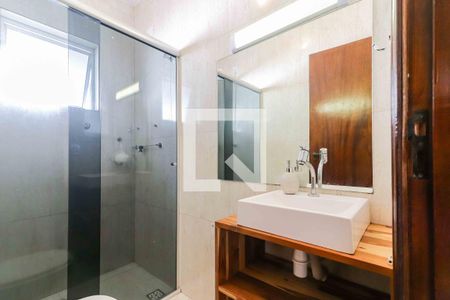 Banheiro de casa para alugar com 3 quartos, 166m² em Jardim das Vertentes, São Paulo