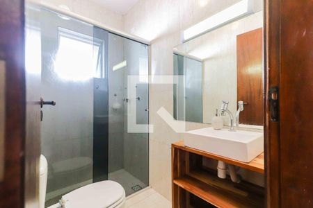 Banheiro de casa para alugar com 3 quartos, 166m² em Jardim das Vertentes, São Paulo