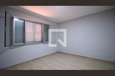 Casa à venda com 2 quartos, 200m² em Jardim Guairaca, São Paulo