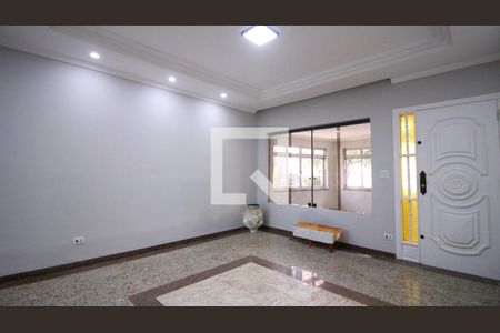 Casa à venda com 2 quartos, 200m² em Jardim Guairaca, São Paulo