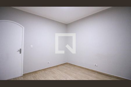 Casa à venda com 2 quartos, 200m² em Jardim Guairaca, São Paulo