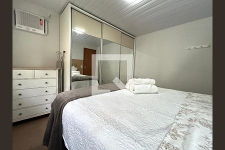 Suíte 2 de casa para alugar com 2 quartos, 80m² em Sambaqui, Florianópolis