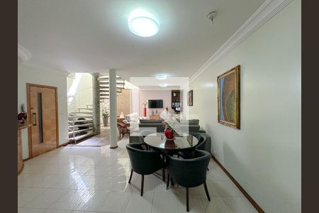 Sala de casa para alugar com 3 quartos, 399m² em Barra Funda, São Paulo