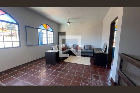 Sala de Estar de casa para alugar com 6 quartos, 456m² em Jardim Guanabara, Rio de Janeiro