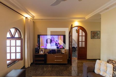 Sala de casa à venda com 3 quartos, 250m² em Jardim Yeda, Campinas