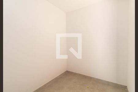 Quarto 1 de apartamento para alugar com 2 quartos, 45m² em Vila Jacuí, São Paulo