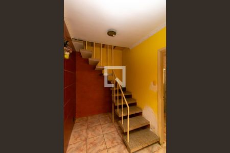 Escada de casa à venda com 4 quartos, 320m² em Jardim Santa Terezinha (zona Leste), São Paulo