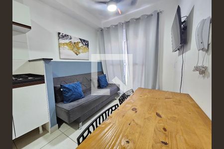 Sala de kitnet/studio para alugar com 1 quarto, 28m² em Jardim Caravelas, São Paulo