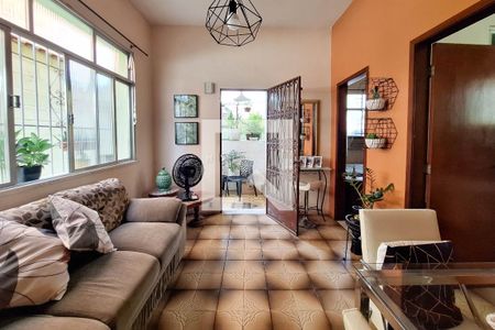 Sala 1 de casa à venda com 5 quartos, 157m² em Engenhoca, Niterói