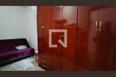 Suíte de casa à venda com 7 quartos, 264m² em Vila Bancaria Munhoz, São Paulo