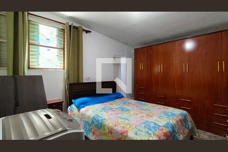 Suíte de casa à venda com 7 quartos, 264m² em Vila Bancaria Munhoz, São Paulo