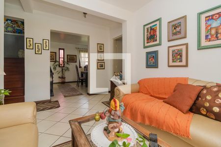 Sala de casa à venda com 3 quartos, 330m² em Serraria, Porto Alegre