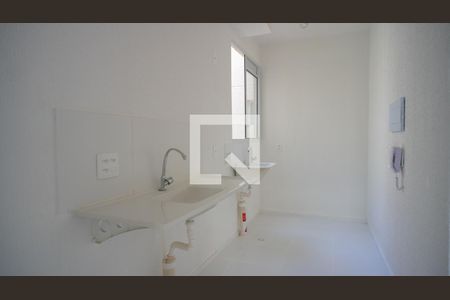 Sala/Cozinha de apartamento à venda com 2 quartos, 42m² em Ipanema, Porto Alegre