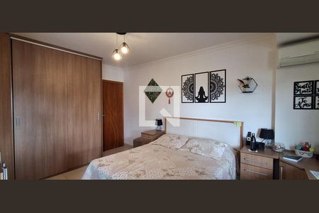 Suíte de casa à venda com 3 quartos, 200m² em Jardim Orlandina, São Bernardo do Campo