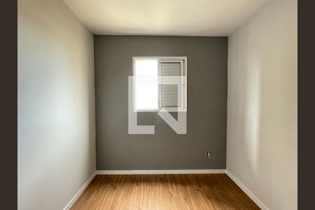 Quarto 2 de apartamento para alugar com 2 quartos, 50m² em Parque Turiguara, Cotia