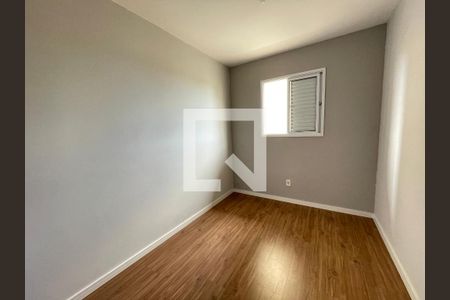 Quarto 1 de apartamento para alugar com 2 quartos, 50m² em Parque Turiguara, Cotia