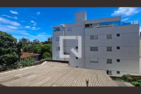 Sala/Cozinha de apartamento para alugar com 2 quartos, 77m² em Anchieta, Belo Horizonte