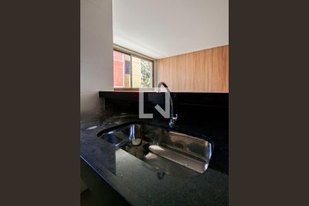 Sala/Cozinha de apartamento para alugar com 2 quartos, 77m² em Anchieta, Belo Horizonte