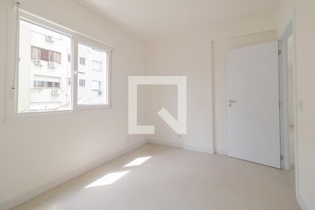 Quarto 1 de apartamento à venda com 2 quartos, 54m² em Farroupilha, Porto Alegre