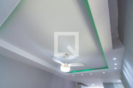 Sala de apartamento à venda com 2 quartos, 41m² em Bonsucesso, Rio de Janeiro