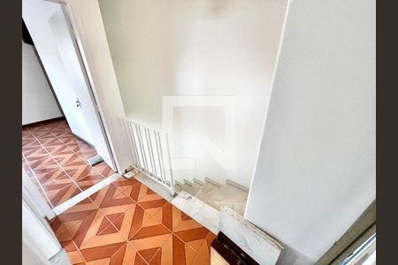 Escada de casa à venda com 3 quartos, 150m² em Jardim Sonia, São Paulo