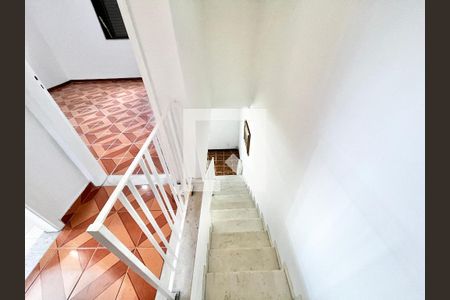 Escada de casa à venda com 3 quartos, 150m² em Jardim Sonia, São Paulo